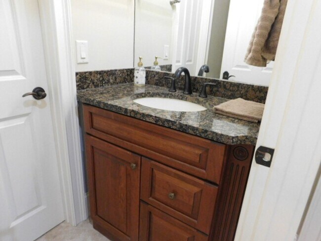 Building Photo - Beautiful Home Located In Indigo Run