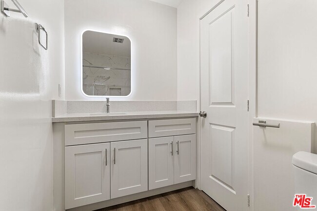 Building Photo - 1625 Franklin St