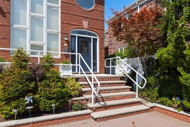 Building Photo - 1-91 B 140 St