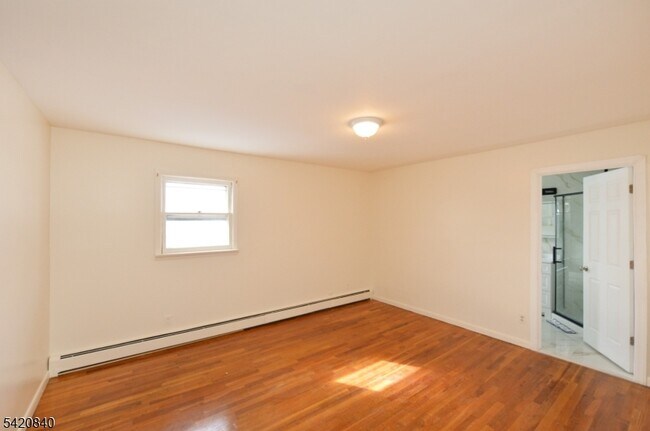 Building Photo - 100 Eastern Wy