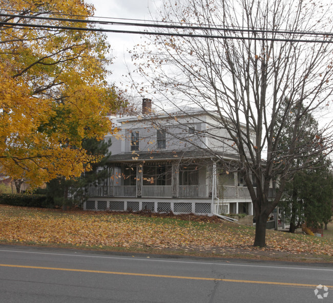 Building Photo - The Abbott House