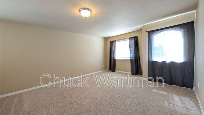 Building Photo - 6767 Sandyford Lane