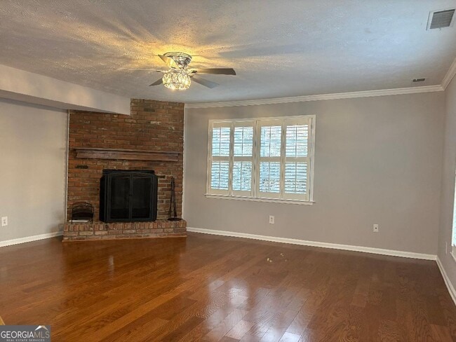 Building Photo - 228 Fairview Ave