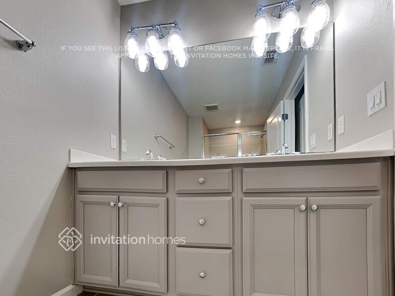 Building Photo - 1329 Coastal Mdw Trl