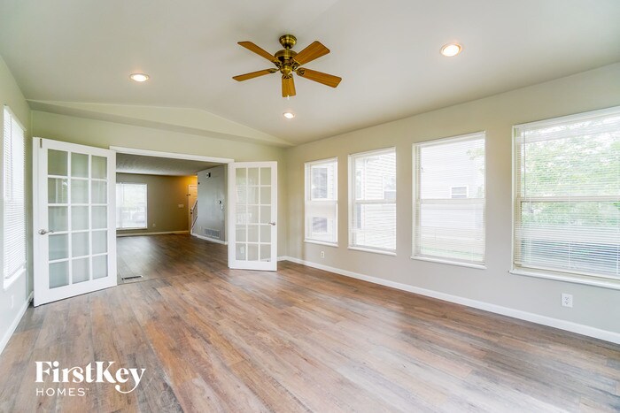 Building Photo - 5951 Ocala Ct