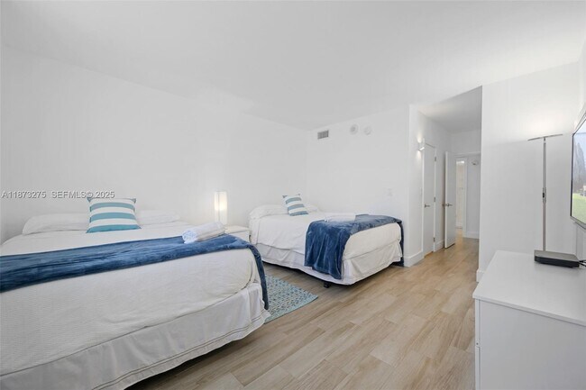 Building Photo - 19370 Collins Ave