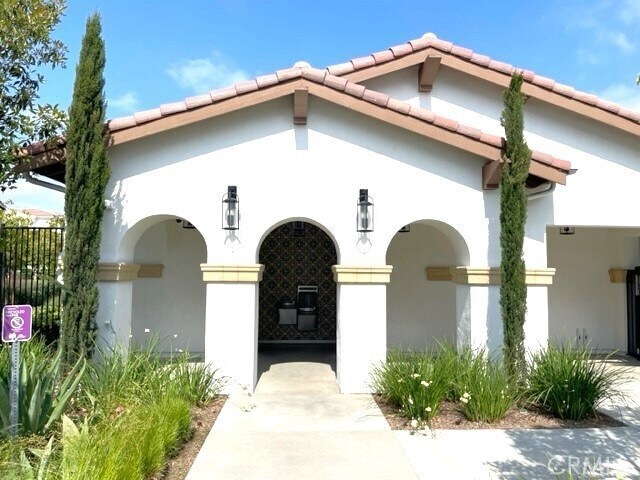 Building Photo - 30485 Village Terrace Dr