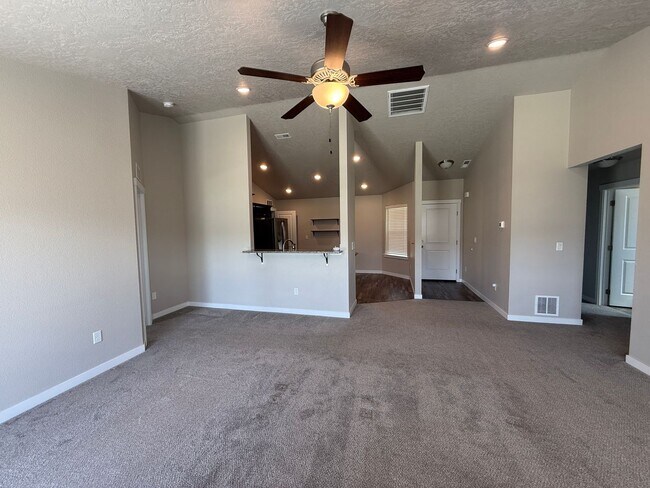 Building Photo - Fully Furnished All Utilities Included.