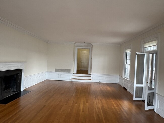 Building Photo - 700 Steamboat Rd