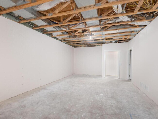 Building Photo - 7010 Oak Ridge Rd