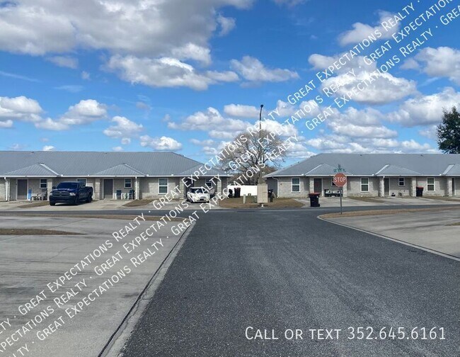 Building Photo - 10561 SE 67 Ct