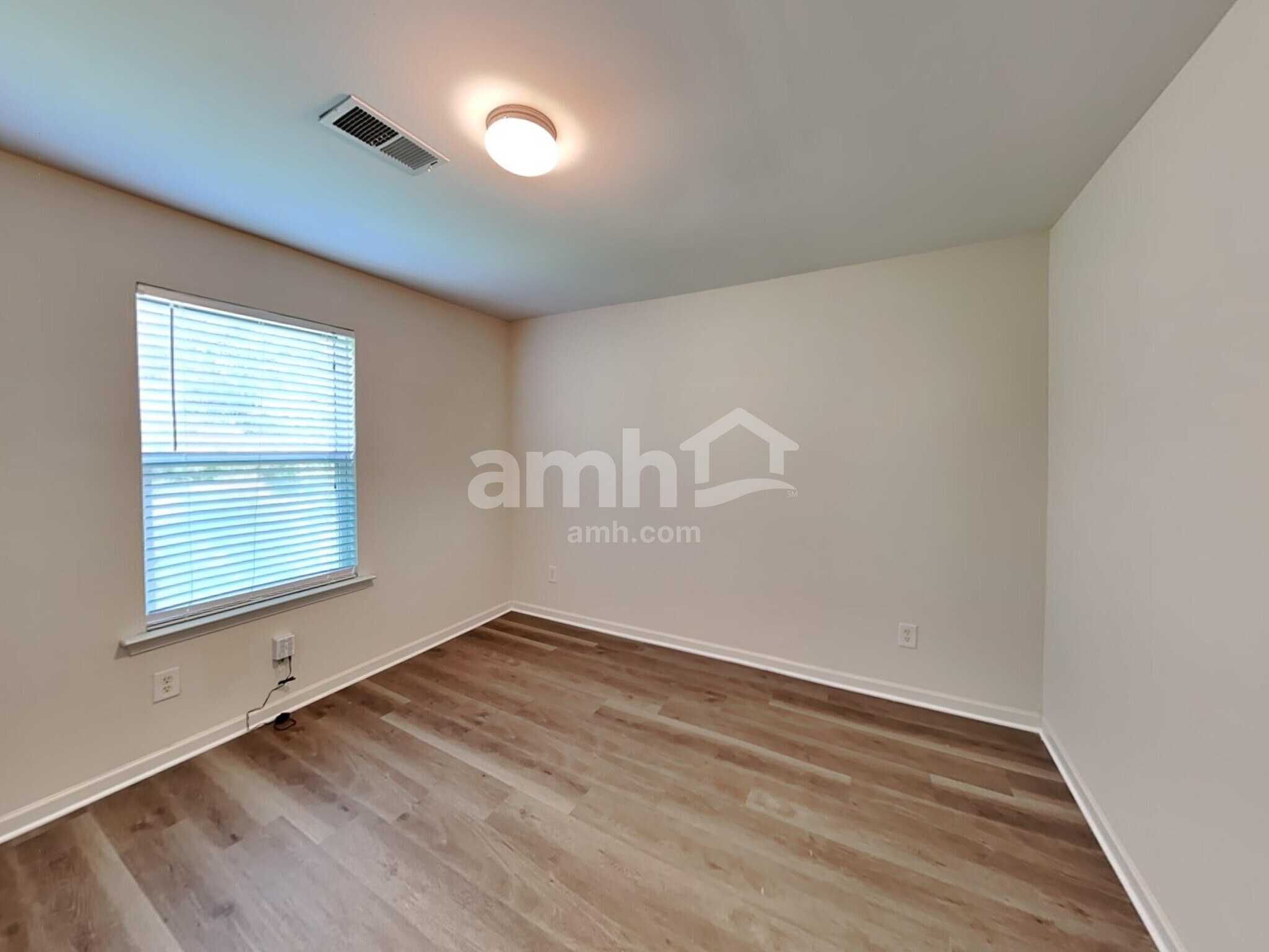 Building Photo - 1637 Bradmere Ln