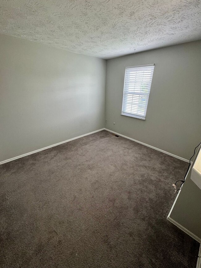 Building Photo - Charming 2 Bed 1 Bath in Cranberry!