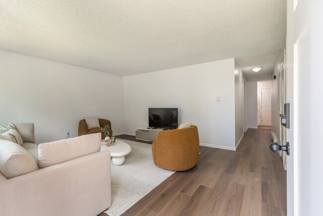 Building Photo - 15706 Ash Way