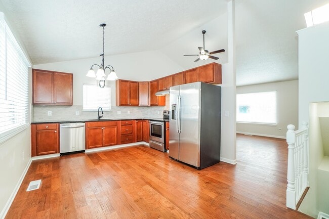 Building Photo - 4008 Thompson Ave