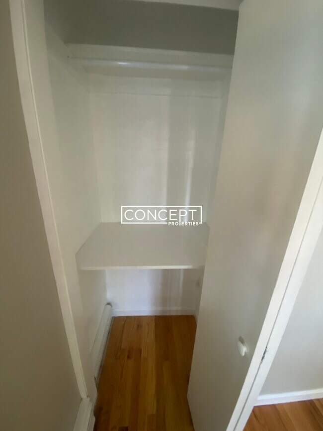 Building Photo - 226 Parker Hill Ave