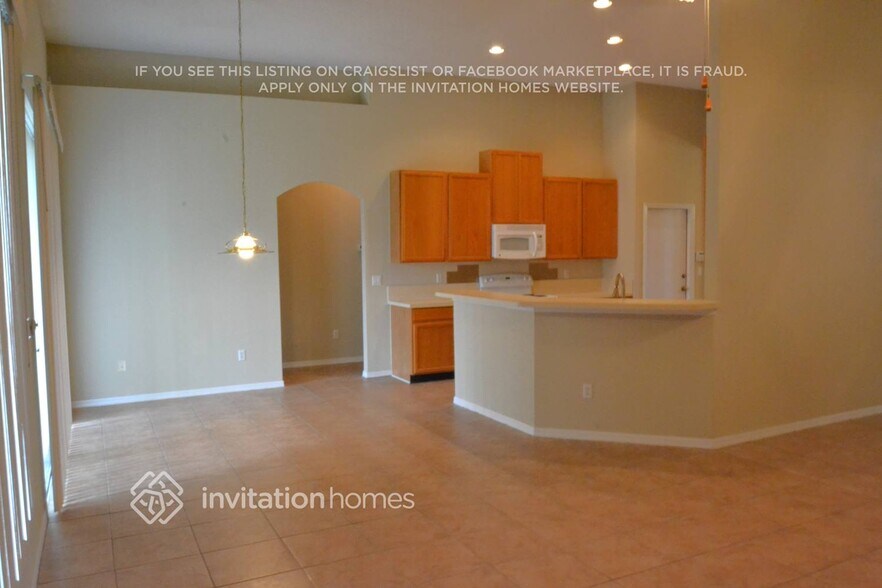 Building Photo - 6774 Cabello Dr