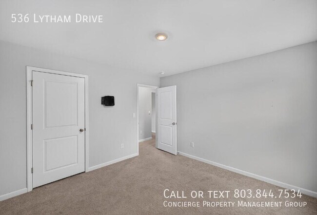Building Photo - 536 Lytham Dr
