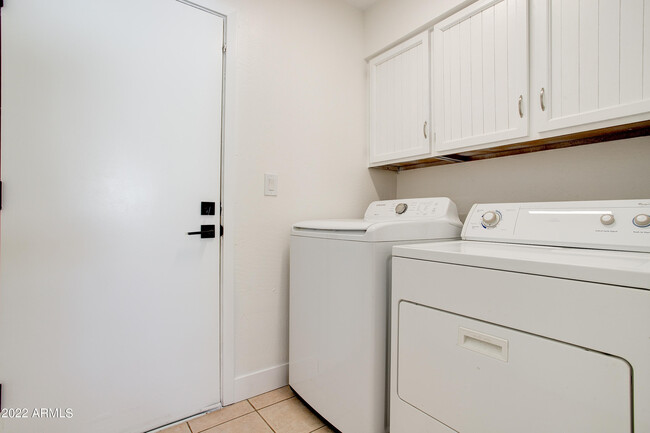 Building Photo - 4810 S Beck Ave