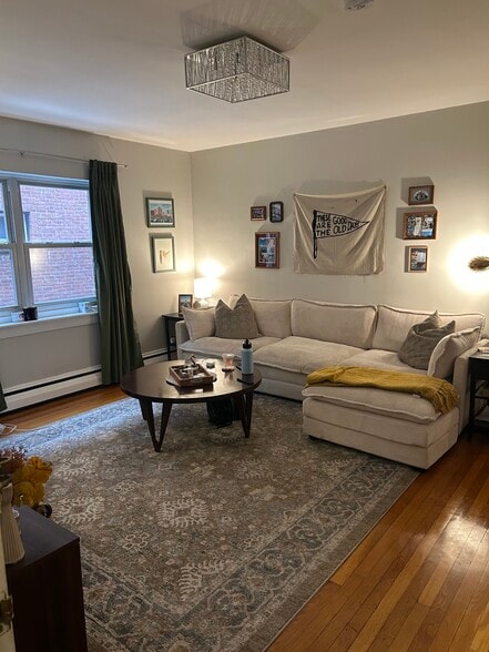 Building Photo - 63 Selkirk Rd