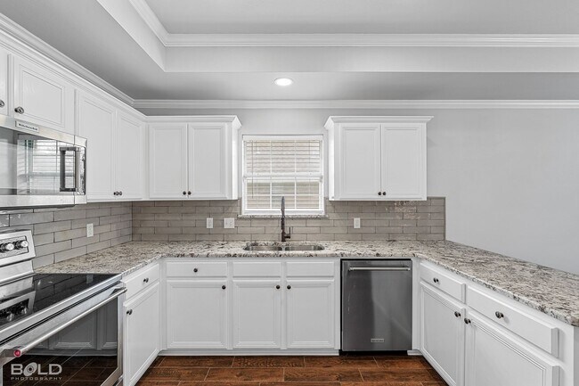 Building Photo - Check Out this 3 bed 2 bath in Bossier!!