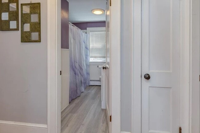 Building Photo - 52 Dickey St