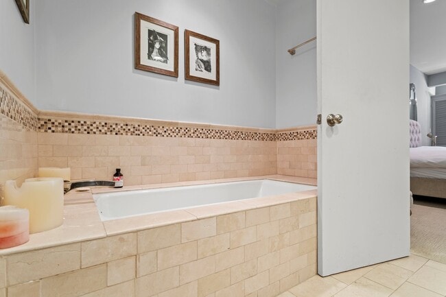 Building Photo - 200 N Swall Dr