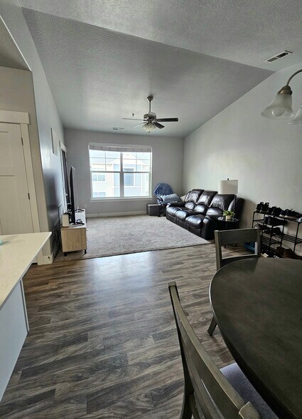 Building Photo - 14648 McKellen Dr