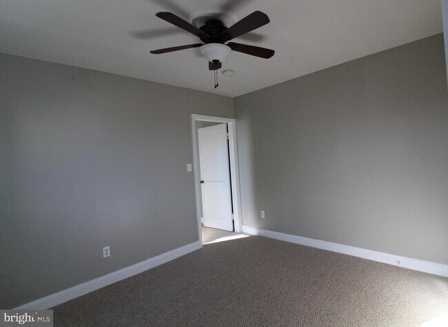 Building Photo - 7823 Denton Ave