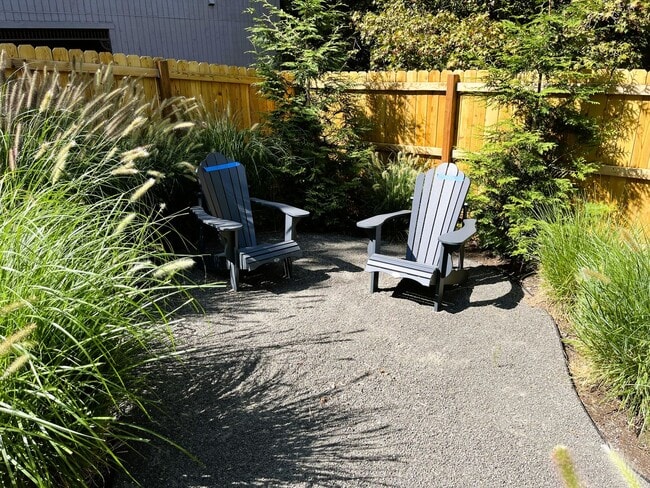 Building Photo - Bright & Spacious 3-Bedroom Home – Ideal f...