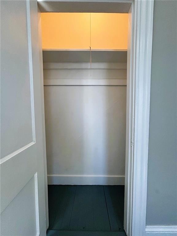 Building Photo - 124 Burnside Ave