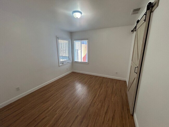 Building Photo - 3 Bed 2 Bath with Great Views in San Leand...