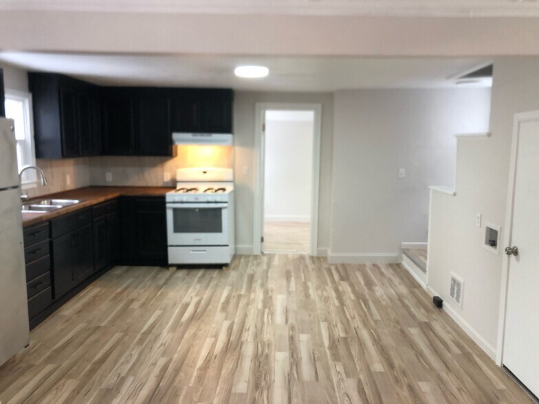 kitchen to bedroom 3 - 160 W 6th St