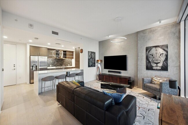 Building Photo - 301 West Ave