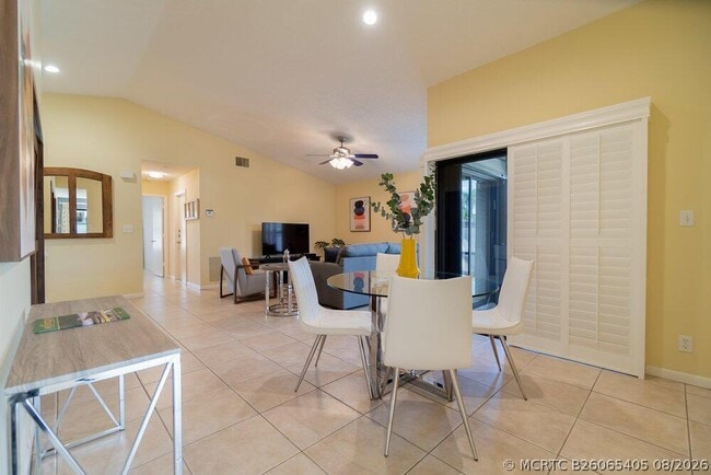 Building Photo - 13335 Bedford Mews Ct