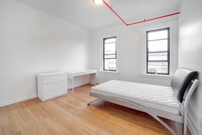 Building Photo - 139 Washington St