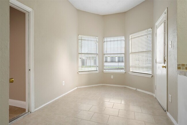 Building Photo - 3479 Rockrill Dr
