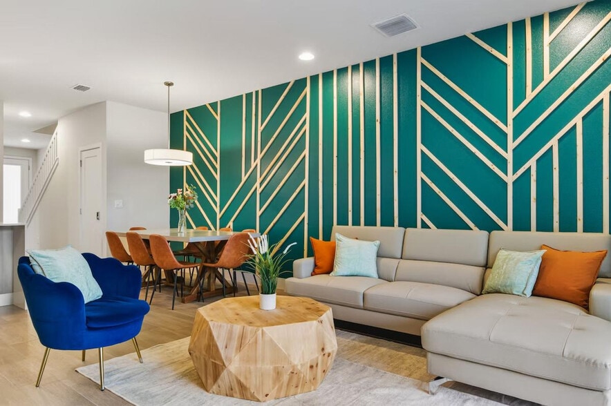 Building Photo - 17407 Hidden Forest Dr