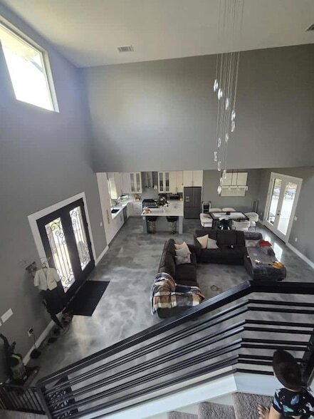 Building Photo - 724 Ramsey Ave