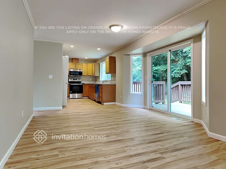 Building Photo - 14909 93rd Ave E