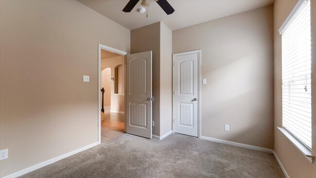 Building Photo - 5506 Casa Calvet Dr