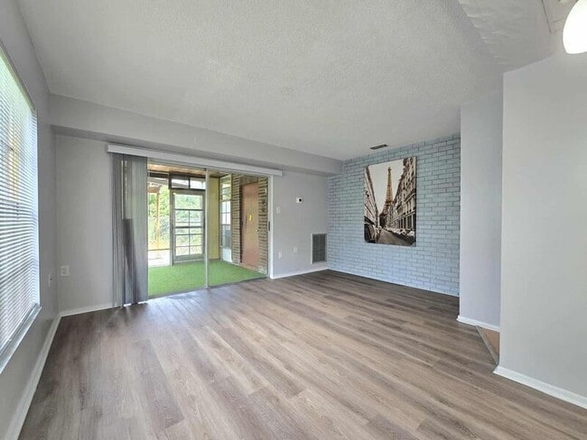 Building Photo - 2830 8 Iron Dr