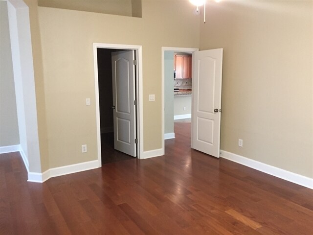 Building Photo - 2476 Winchester Ln