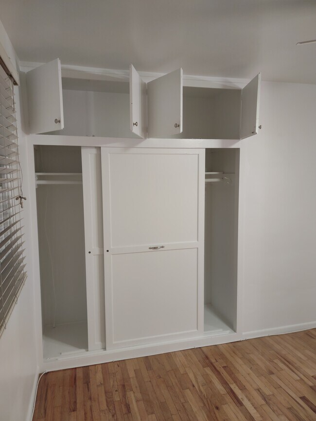 Building Photo - 5042 Sawtelle Blvd