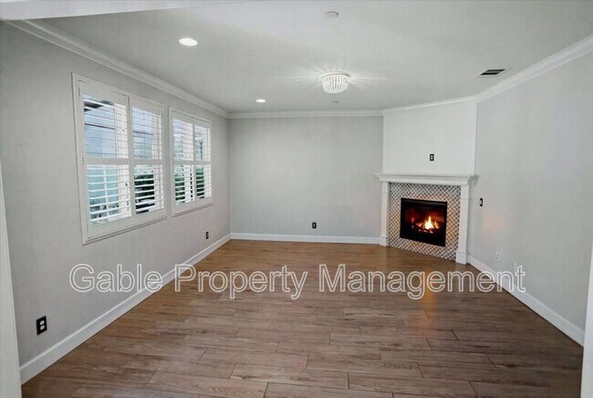 Building Photo - 24313 La Montura Dr