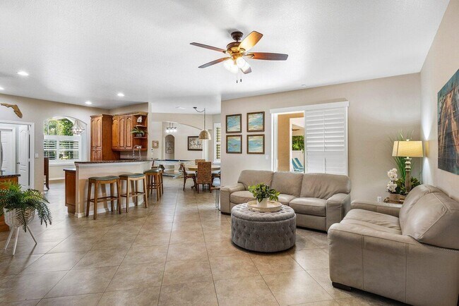 Building Photo - 2999 Dovedale Ct