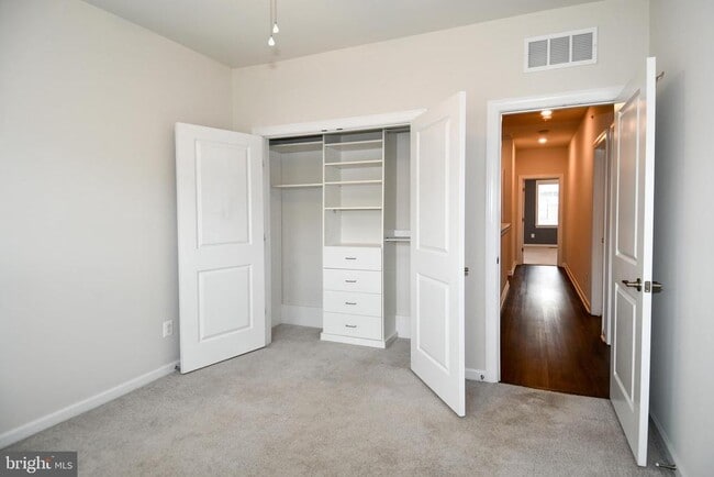 Building Photo - 20739 Heron Landing Dr