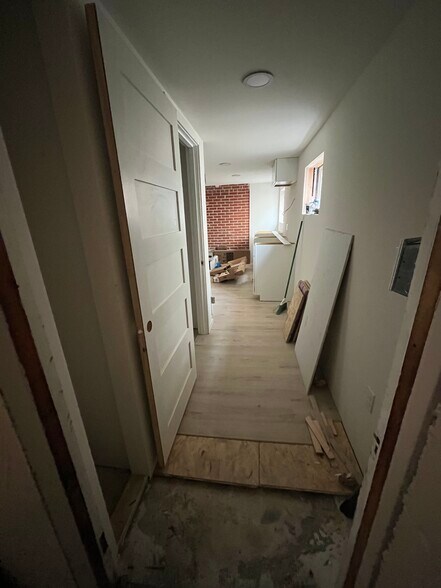 Building Photo - 1227 7th St