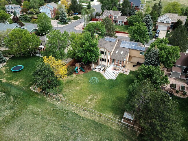 Building Photo - 2213 Grosvenor Ct
