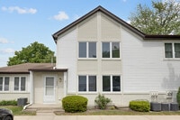 Building Photo - 1004 Inverrary Ln
